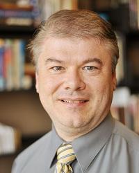 Dr. Kevin Warstler, Associate Professor of Hebrew and Old Testament, and Program Director of A.A. 和B.A. in Biblical Studies